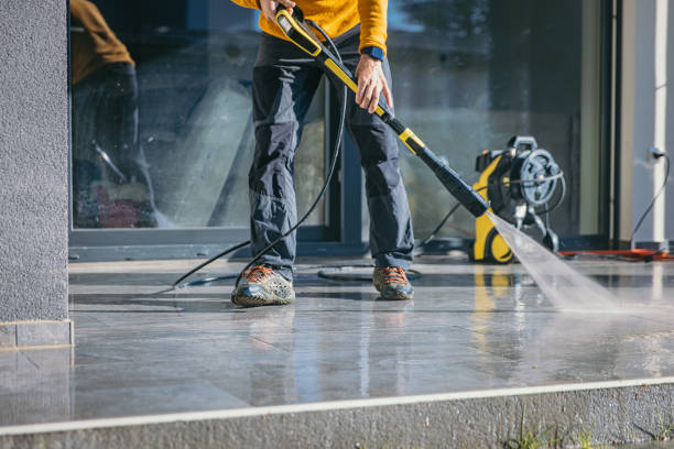 Best Sidewalk Pressure Washing  in Country Homes, WA